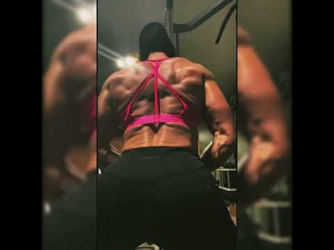 fbb bodybuilder girls workout big back workout #short #viralvideo #fitnees #fbb