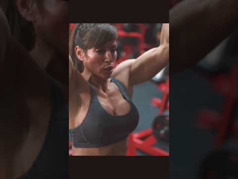 Female CrossFit pro athlete 🔥 Back workout #crossfit #fbb #fitness #gymmotivation #gymlife #fitgirl