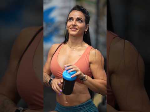female muscle woman fitness motivation #shorts #short #shortsvideo #fitness #workout #gym #fbb