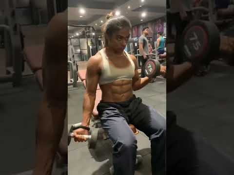 Giantess fbb 🔥 Huge fbb Biceps Workout 🙈  Muscle Girl Biceps workout #fbb #biceps #shorts