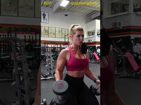 IDA BERGFOTH – Muscle woman – hard workout