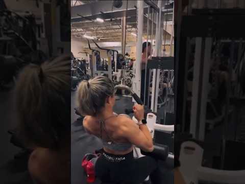 ISA PEREIRA BACK DAY FIBRANDO TUDO RUMO AO OLYMPIA #probiotica